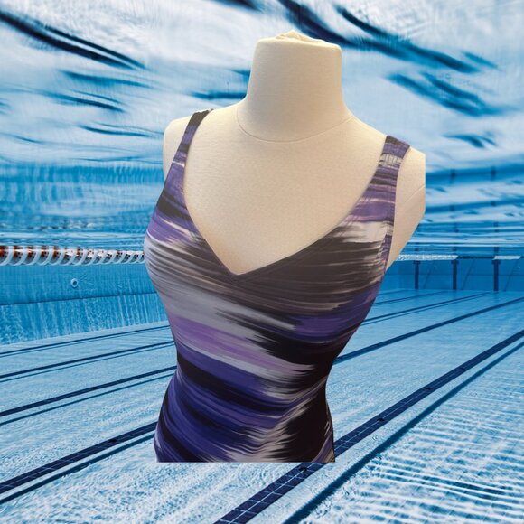 🌊☀️ Speedo Ultraviolet One-Piece Swimsuit – Adjustable Straps 💜✨ - Picture 2 of 8